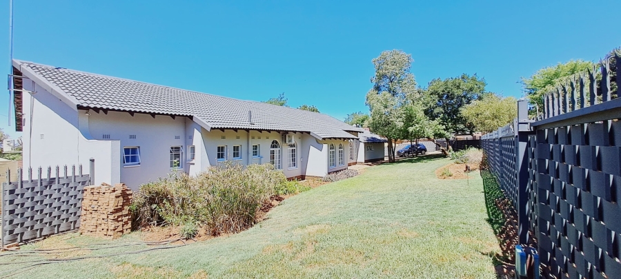 4 Bedroom Property for Sale in Protea Park North West